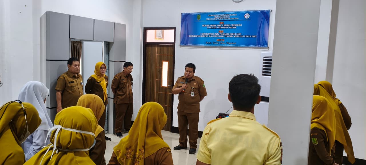 Apel Pagi RSUD Sambas, Kabid Mutu dan Data Informasi Tekankan Penguatan Mutu Pelayanan